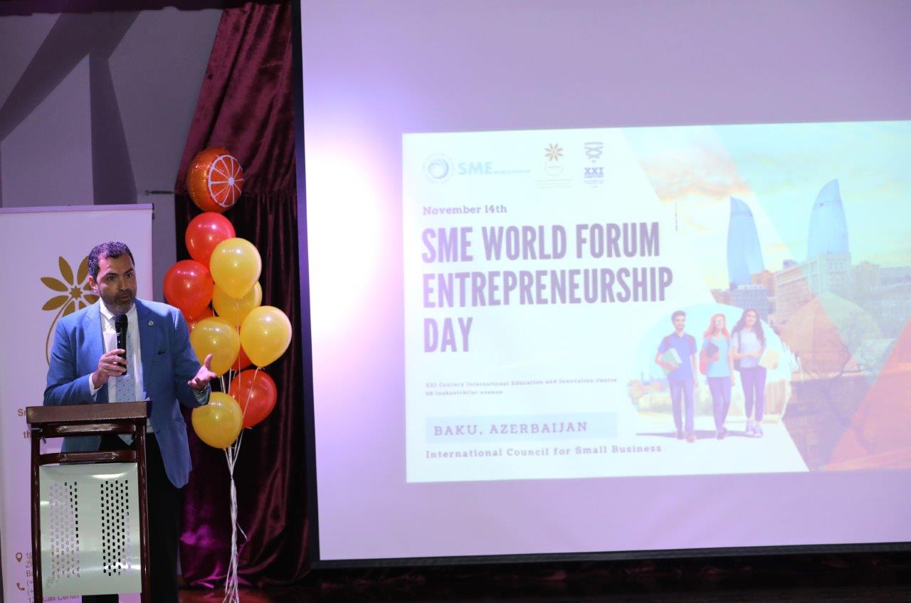В рамках состоявшегося в Баку Всемирного форума малого и среднего предпринимательства студентам раскрыли главные секреты предпринимательства