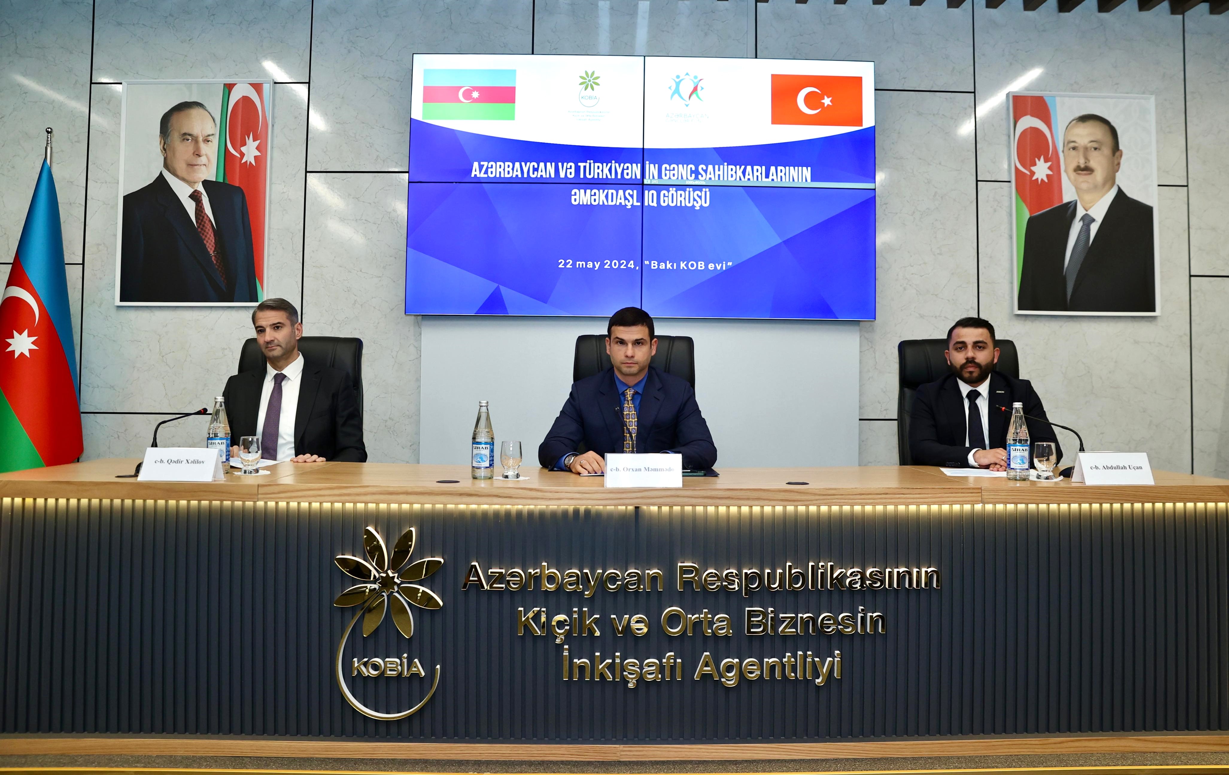 Азербайджан и Турция встретились на форуме молодых предпринимателей 