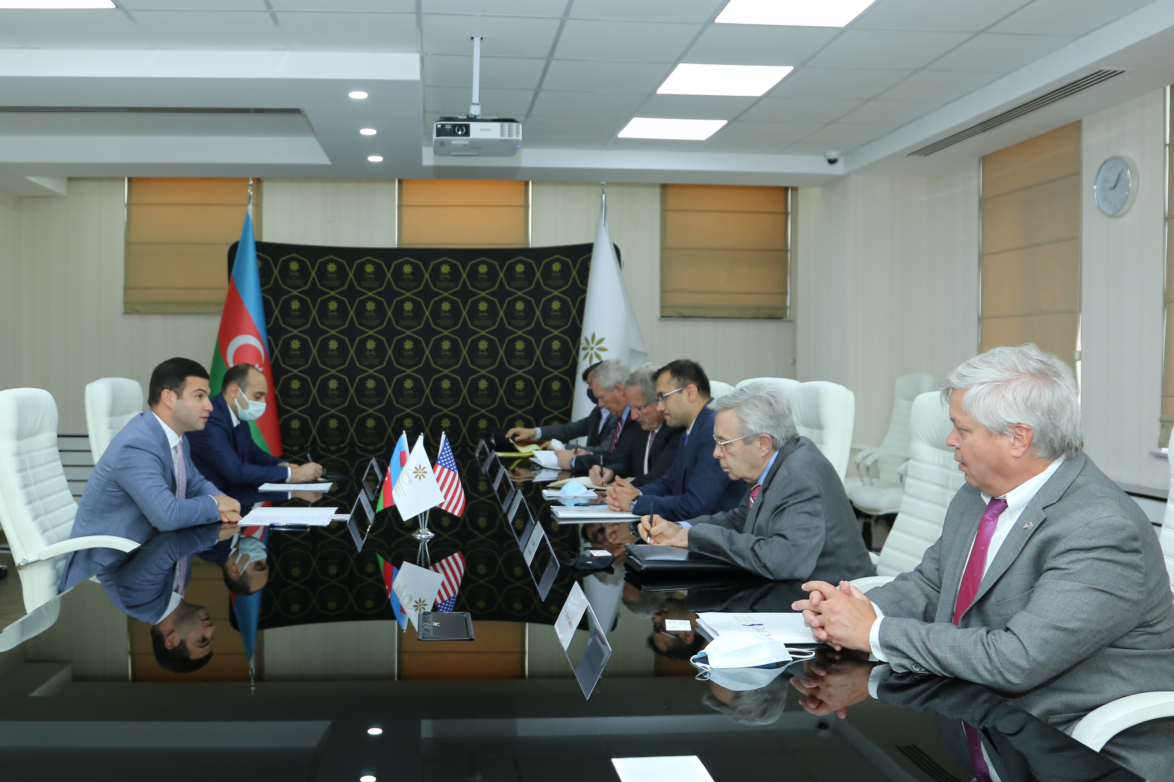 Руководство Каспийского Политического Центра США посетило АРМСБ 