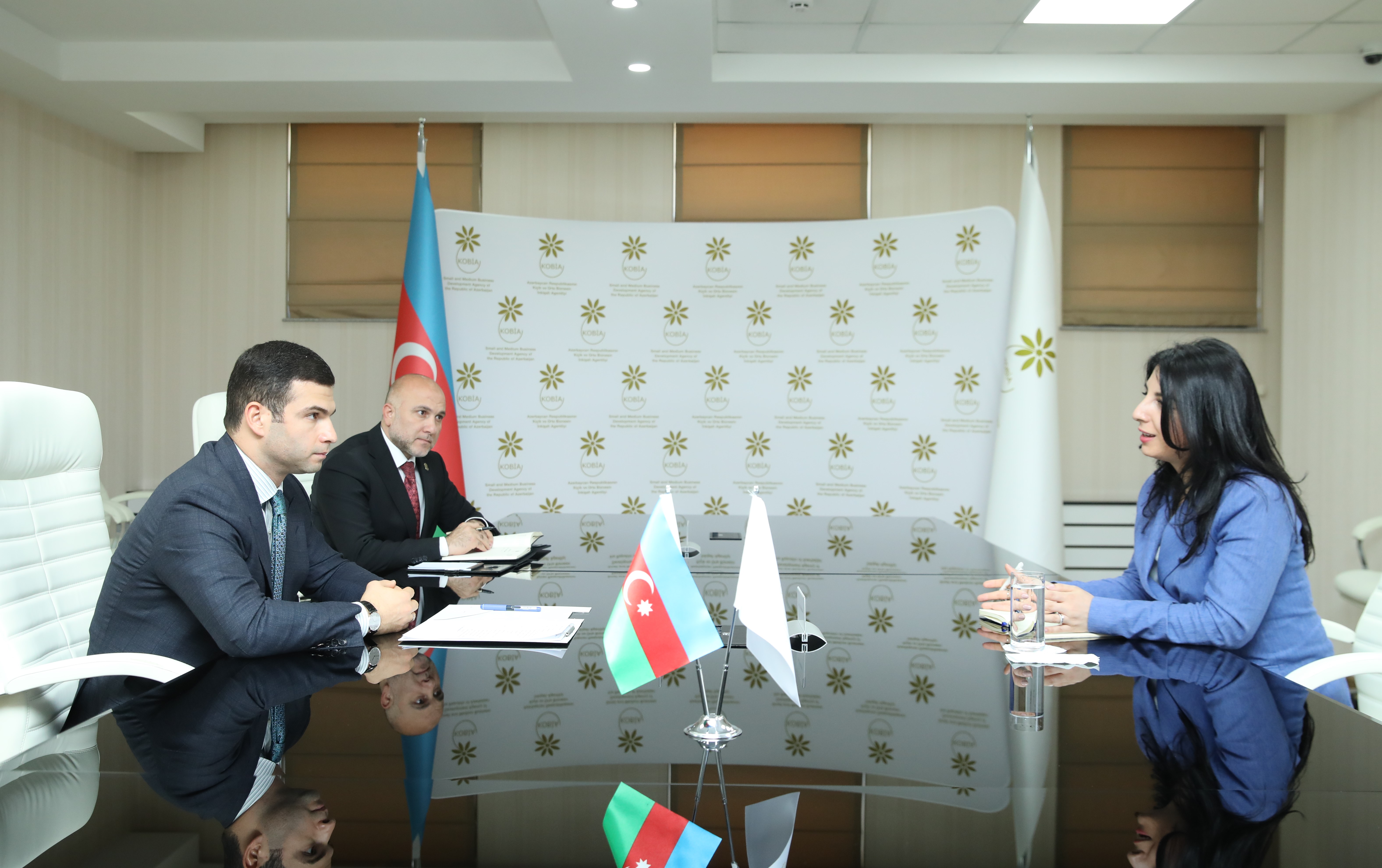 The coordination of local SMEs with foreign partners was discussed 