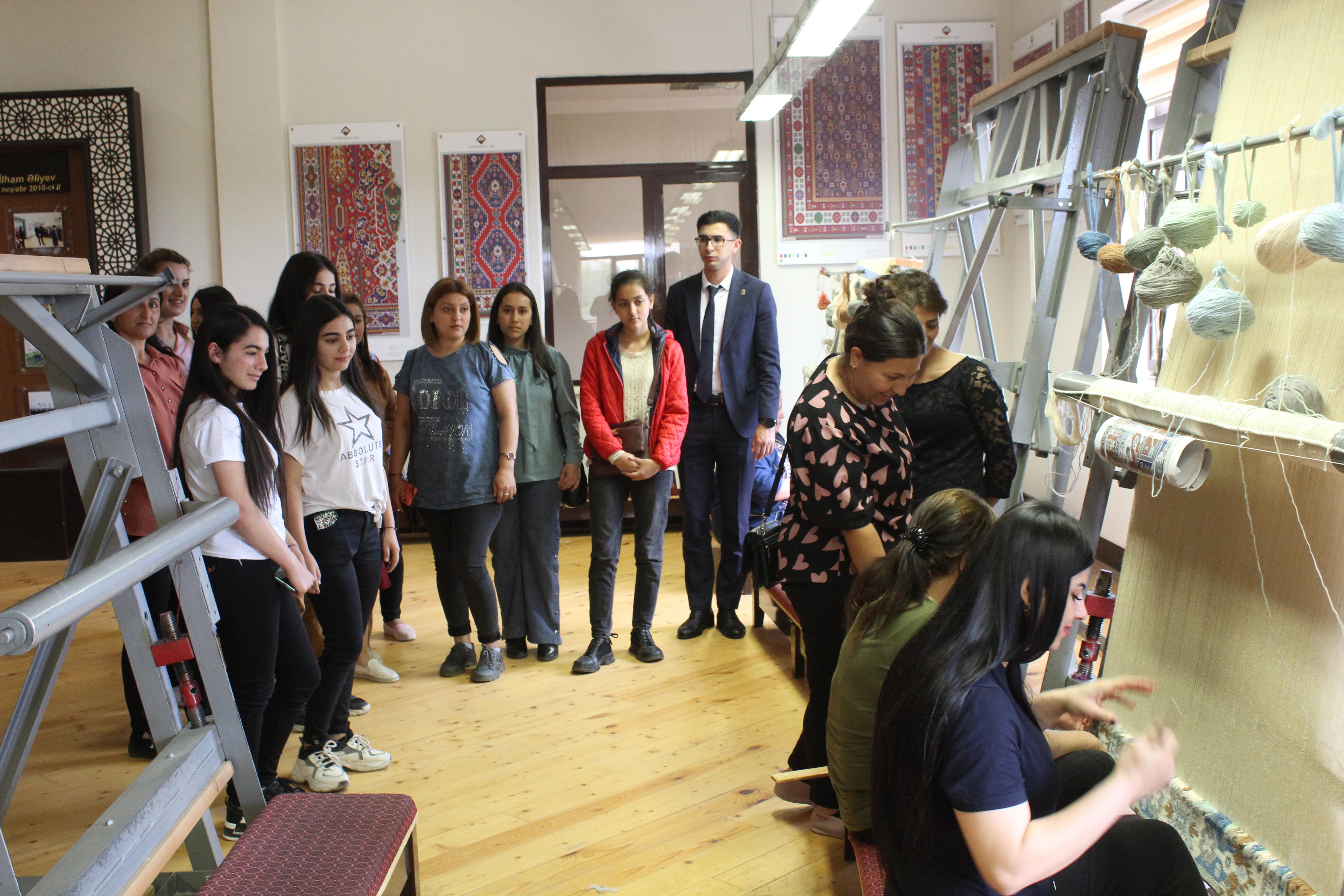 Молодые люди, получающие профессиональное образование, посетили Азерхалча 