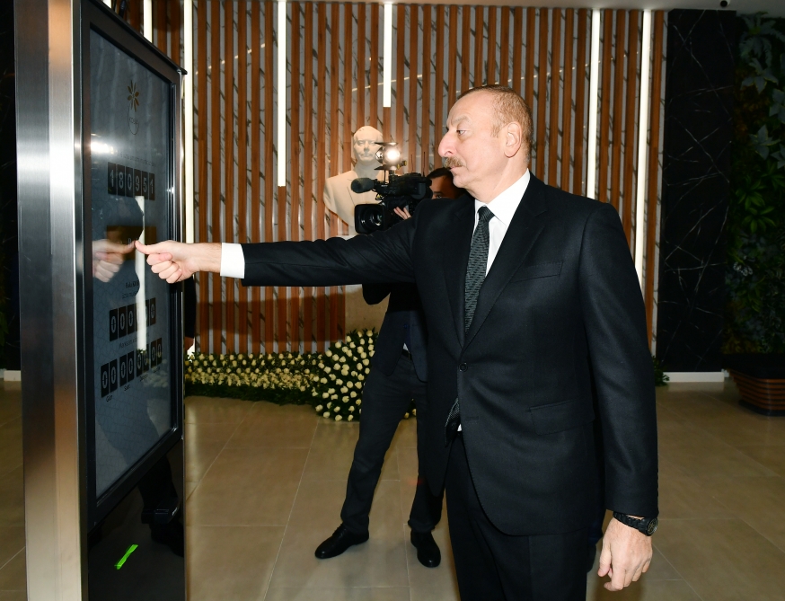 Президент Ильхам Алиев принял участие в открытии «Дом МСБ Баку» 